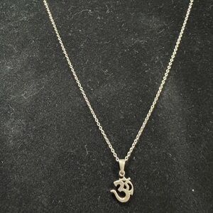 Silver pendant and necklace